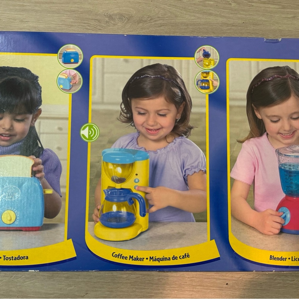 TOYS R US JUST LIKE HOME TOASTER COFFEE MAKER BLENDER APPLIANCE KIDS LEARNING - Picture 2 of 3